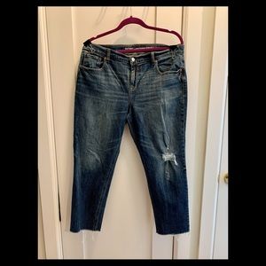 Old navy size 12 boyfriend straight leg jeans.